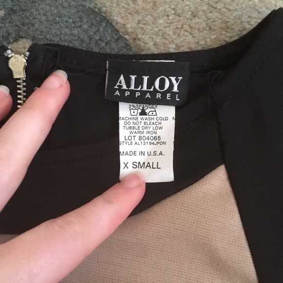 Black and Tan Bodycon Sheath Dress - Picture 3 of 6